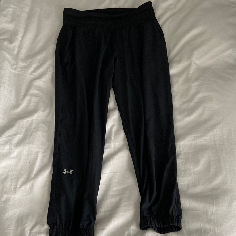 UA lightweight studio joggers